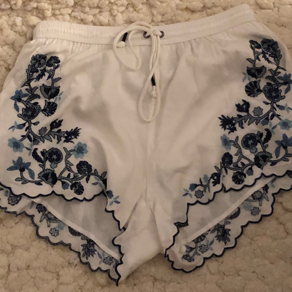 embroidered soft shorts